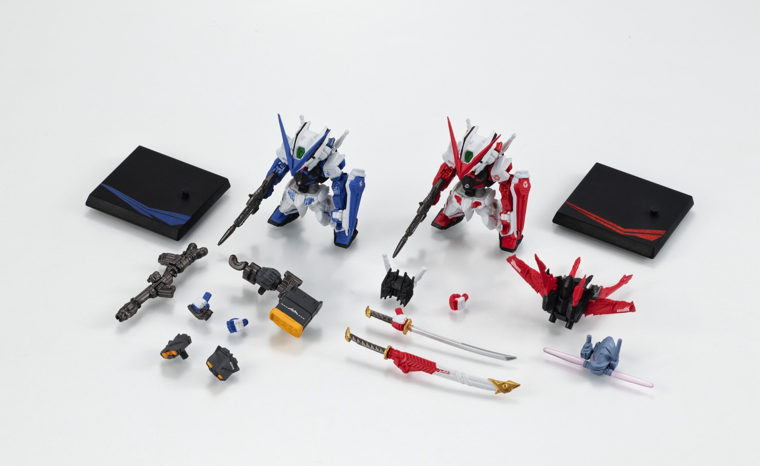 FW Gundam Converge Core Gundam Seed Astray Red & Blue Set - Tokyo