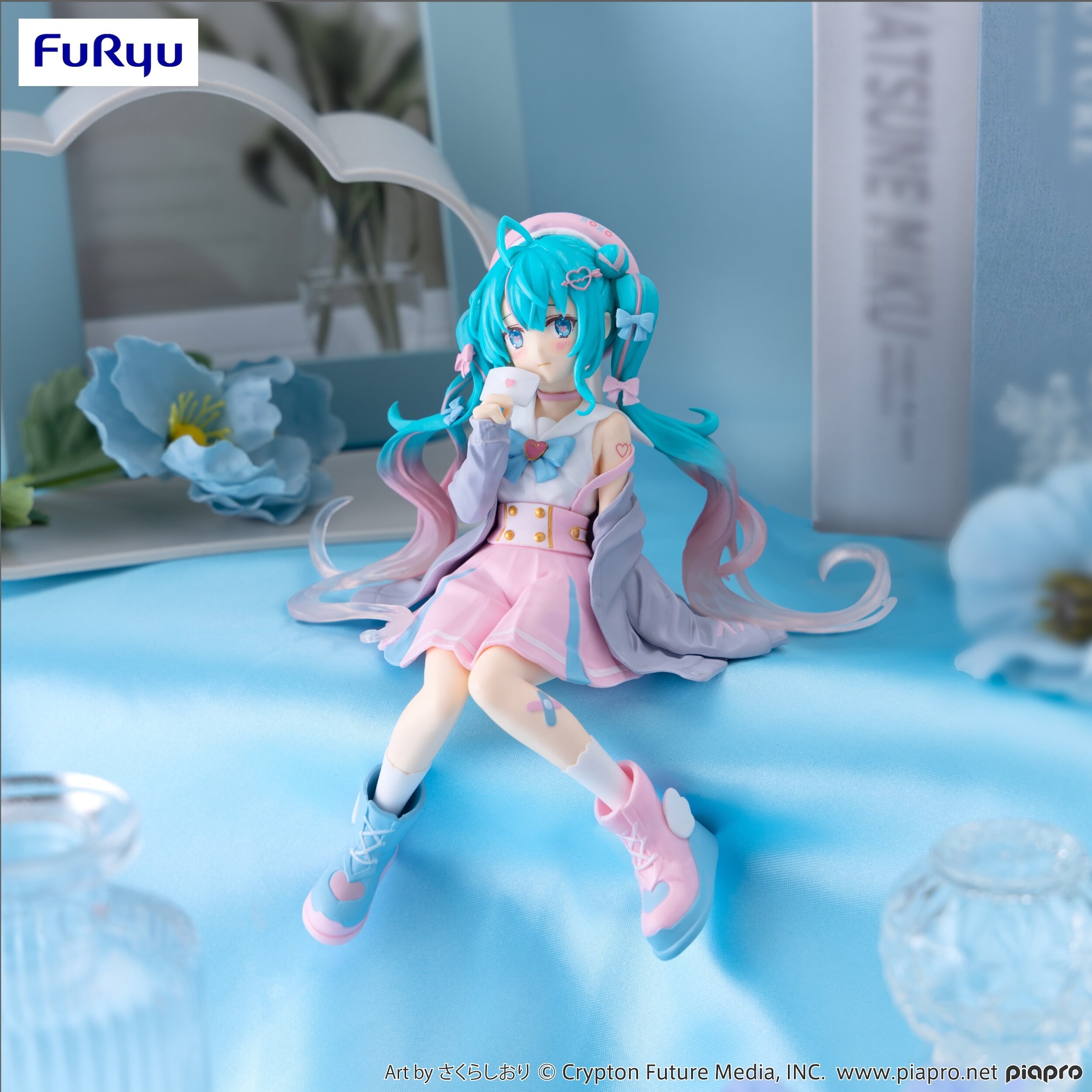 Hatsune Miku: Love Sailor Grey Color Ver. Noodle Stopper Figure