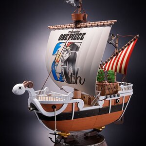 Amazon.com: Bandai Chogokin Going Merry (20th Memorial