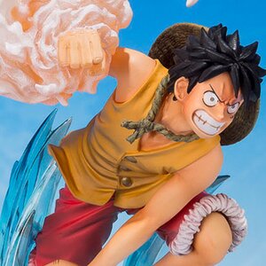 ONE PIECE MONKEY D. LUFFY BROTHER'S BOND S.H. FIGUARTS FIGURE