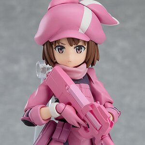 Sword Art Online: Alternative Gun Gale Online's Llenn Figure Charges Ahead  - Interest - Anime News Network