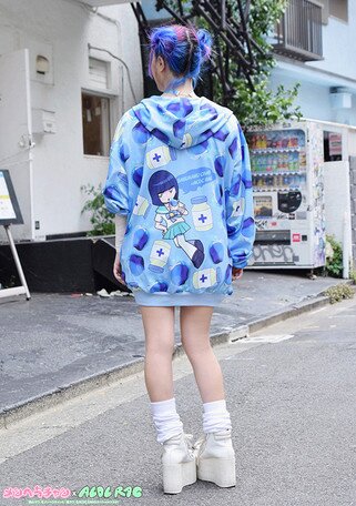 ACDC RAG Menhera-chan Sabukaru-chan Zip Hoodie: ACDC RAG