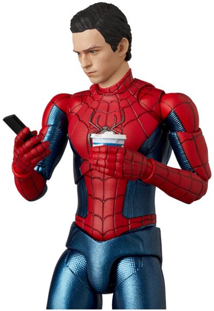 Mafex Spider-Man: No Way Home Spider-Man: New Red & Blue Suit