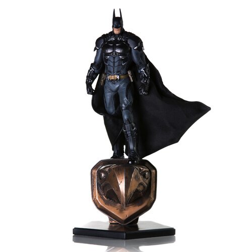 Batman: Arkham Knight Batman Deluxe Ver. Figure: DC Comics - Tokyo Otaku  Mode (TOM)