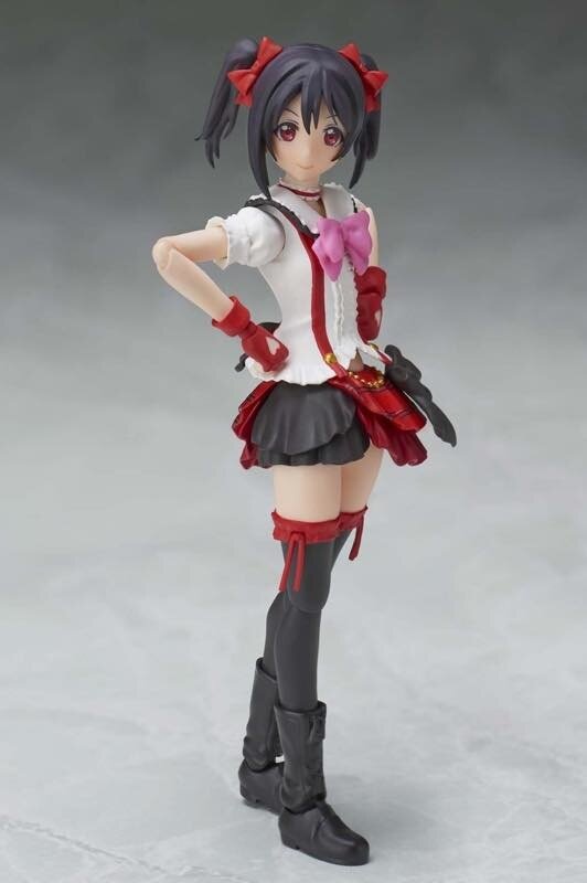 S.H.Figuarts Love Live! Nico Yazawa (Bokura wa Ima no Naka de