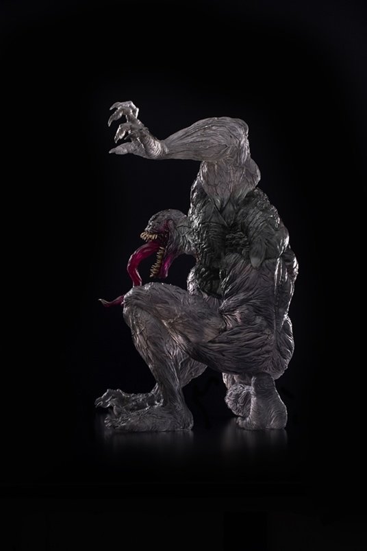 Sofbinal Stealth Venom Soft Vinyl Figure: Sentinel - Tokyo Otaku