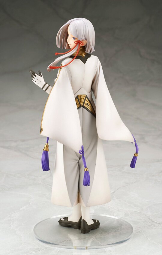 Last Exile: Fam the Silver Wing Dio Eraclea 1/8 Scale Figure