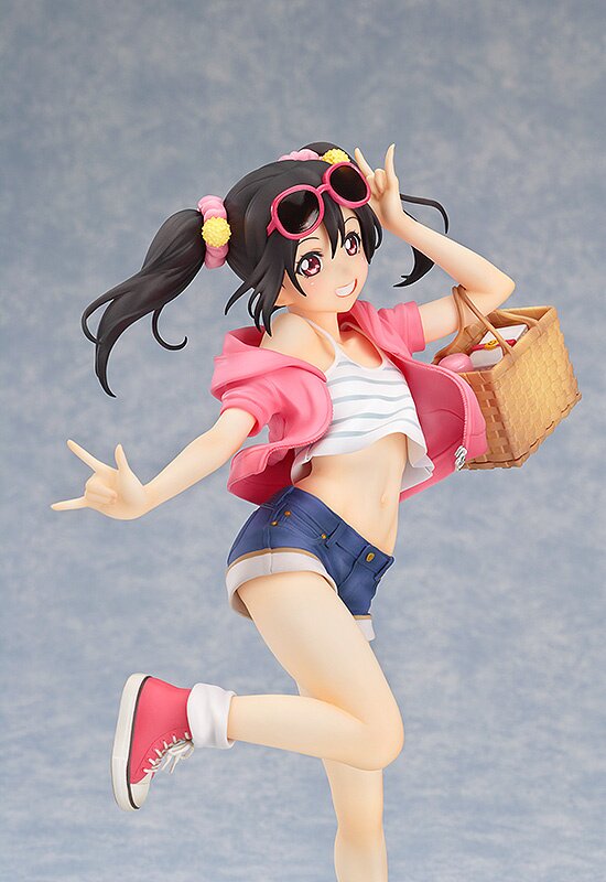 Nico Yazawa フィギュア 07.22 Amazon.com: TAMASHII NATIONS Bandai S.H.Figuarts Nico Yazawa
