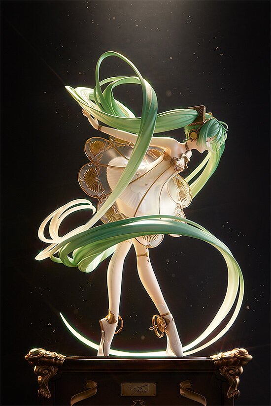 hatsune miku 5th anniversary figure