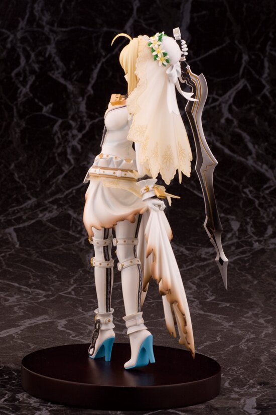 saber bride figure