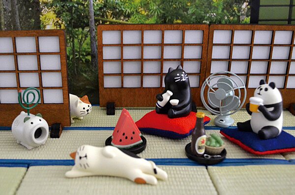 concombre Hot‐Spring Cat Hotel Mini Figures: DECOLE - Tokyo Otaku