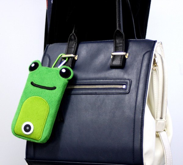 Gekota Smartphone Pouch - Tokyo Otaku Mode (TOM)