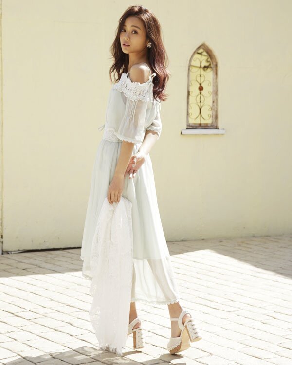 white lace dress short Long Sleeves White Lace A-Line Scoop Neck Short Homecoming Dresses, MH396 –  Musebridals