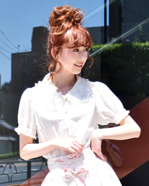 未使用タグ付きrosyluce Twist Back Ribbon Blouse LIZ LISA Twist Ribbon Blouse - Tokyo Otaku Mode (TOM)