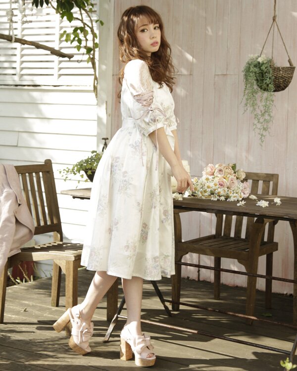 LIZ LISA Official Online Store Girly Fashion｜ Tokyo Kawaii Life