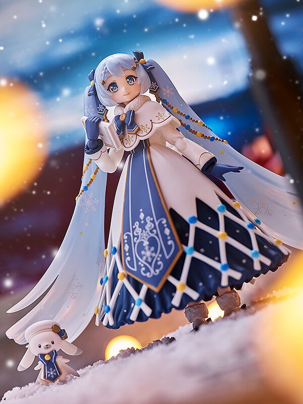 Max Factory Snow Miku 2021 deals Glowing Snow Ver. Figma