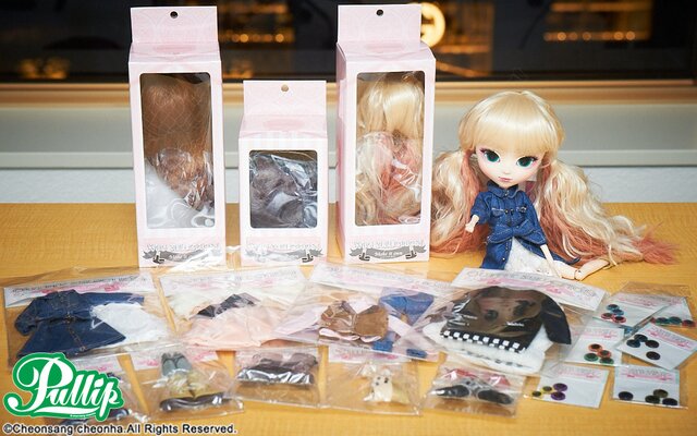 A Primer on Custom Dolls Beginning with Pullip: Connecting