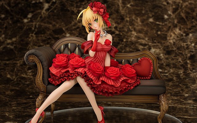 Super Sonico Rocks Hestia Outfit in Collab Figure! | Figure News