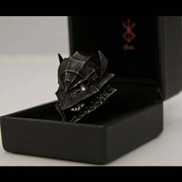 Berserk Guts Ring (with Berserker Helmet) - Tokyo Otaku Mode