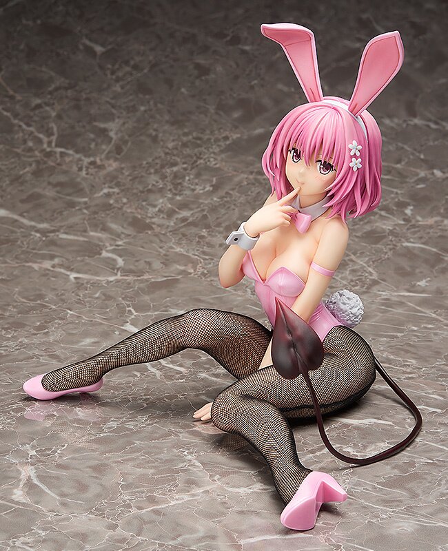 コミック・アニメ MOMO BELIA DEVILUKE Bareleg Bunny Ver Momo Belia Deviluke: Bunny Ver. (1/6 Scale) Figure