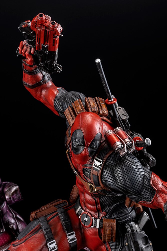 Deadpool Fine Art Signature Series 1/6 Scale Statue