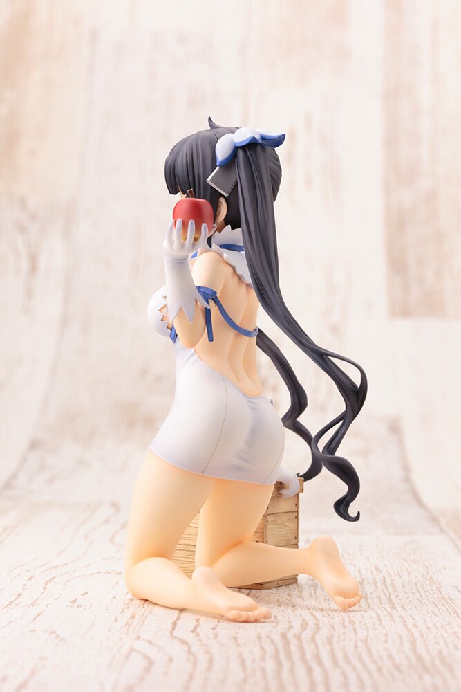 Is It Wrong to Try to Pick Up Girls in a Dungeon? Hestia Plush (Anime Toy)  - HobbySearch Anime Goods Store