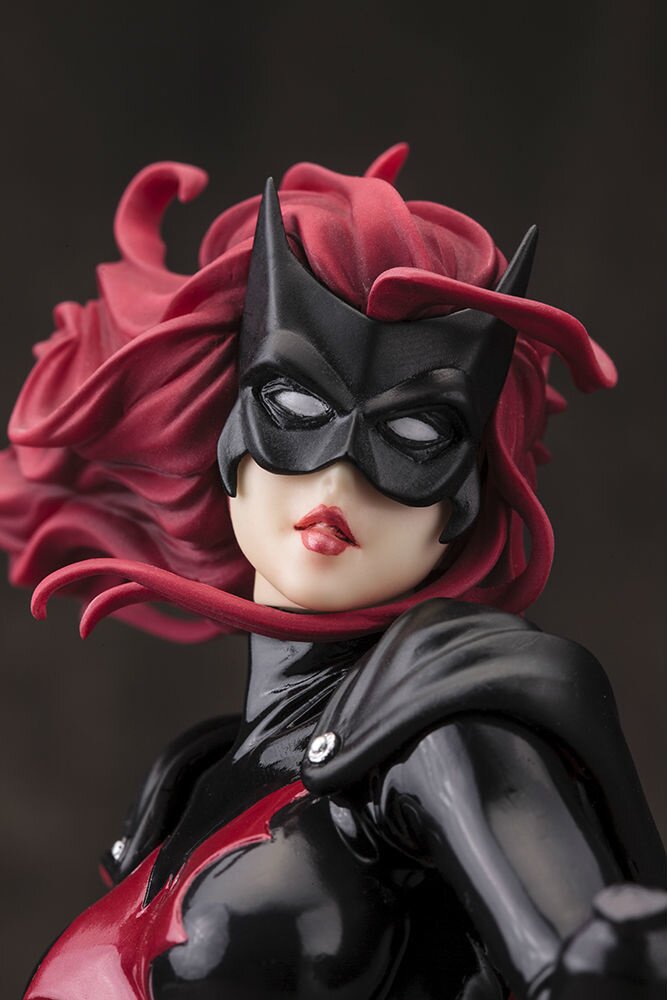 DC Comics Batwoman Bishoujo Statue