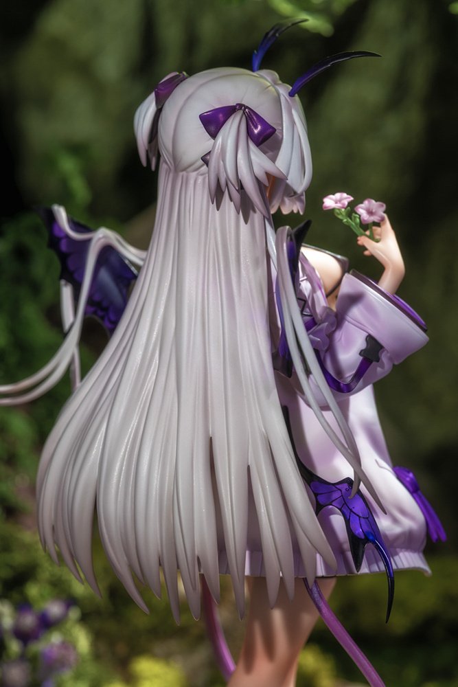 Petunia: Deluxe Edition 1/7 Scale Figure w/ Bonus Tapestry - Tokyo