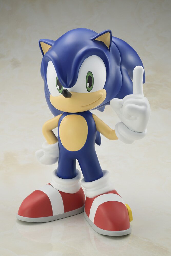 International Classic Sonic Plush - Sonic The Hedgehog Collectibles