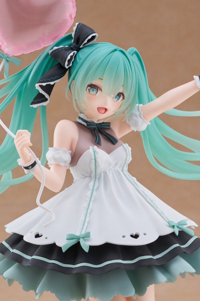 Artist Masterpiece Figure+ Hatsune Miku: Birthday 2025 Party Ver ...