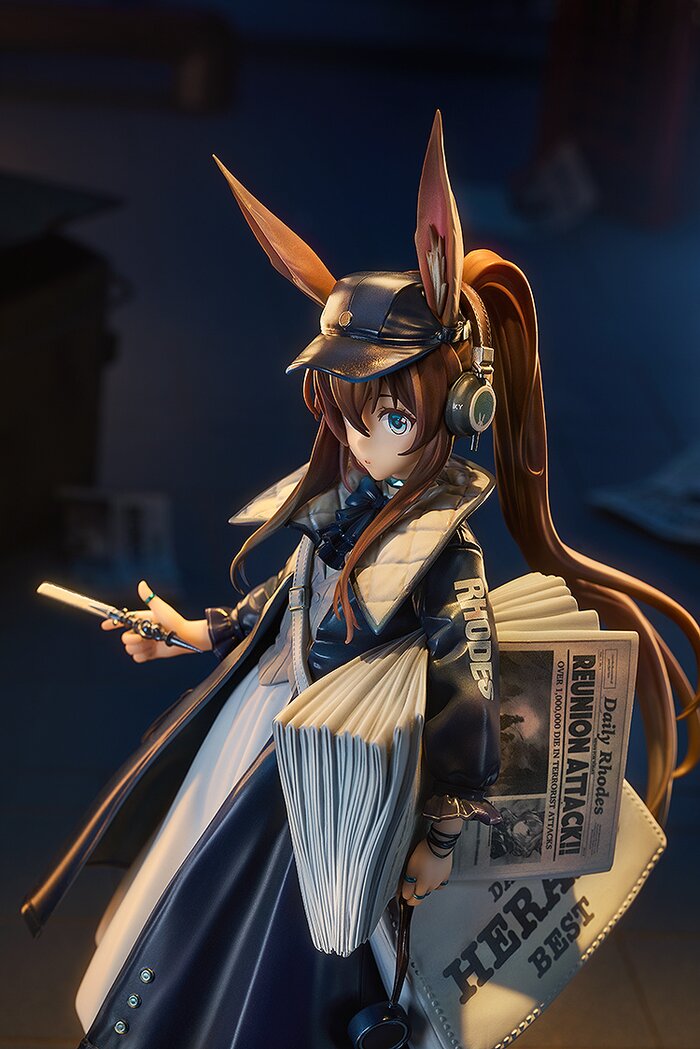 Arknights Amiya: Newsgirl Ver. 1/7 Scale Figure: Good Smile Arts ...