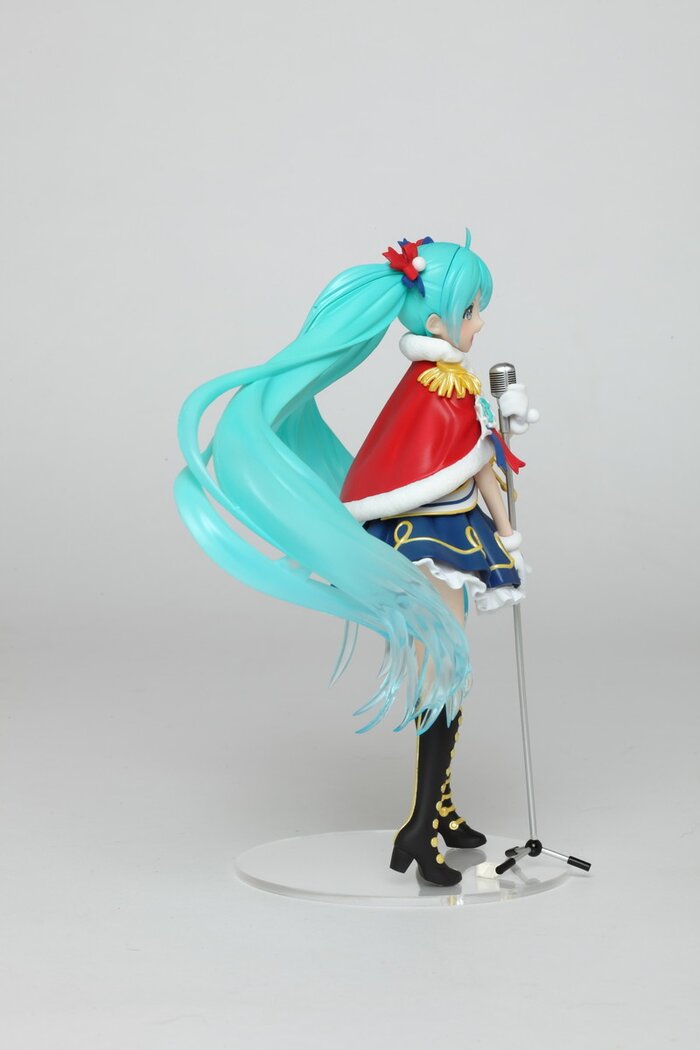 hatsune miku winter live figure