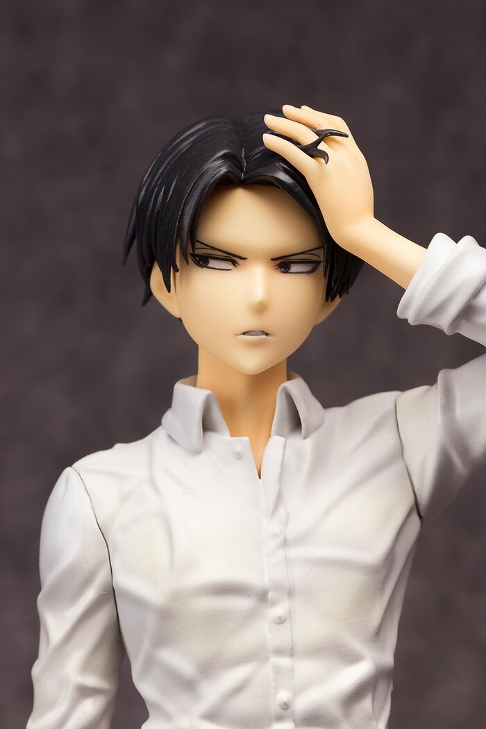 levi figure life size