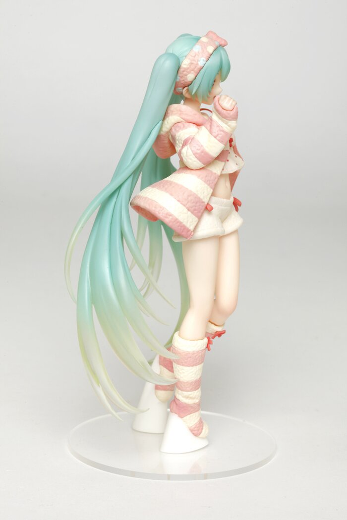 miku roomwear