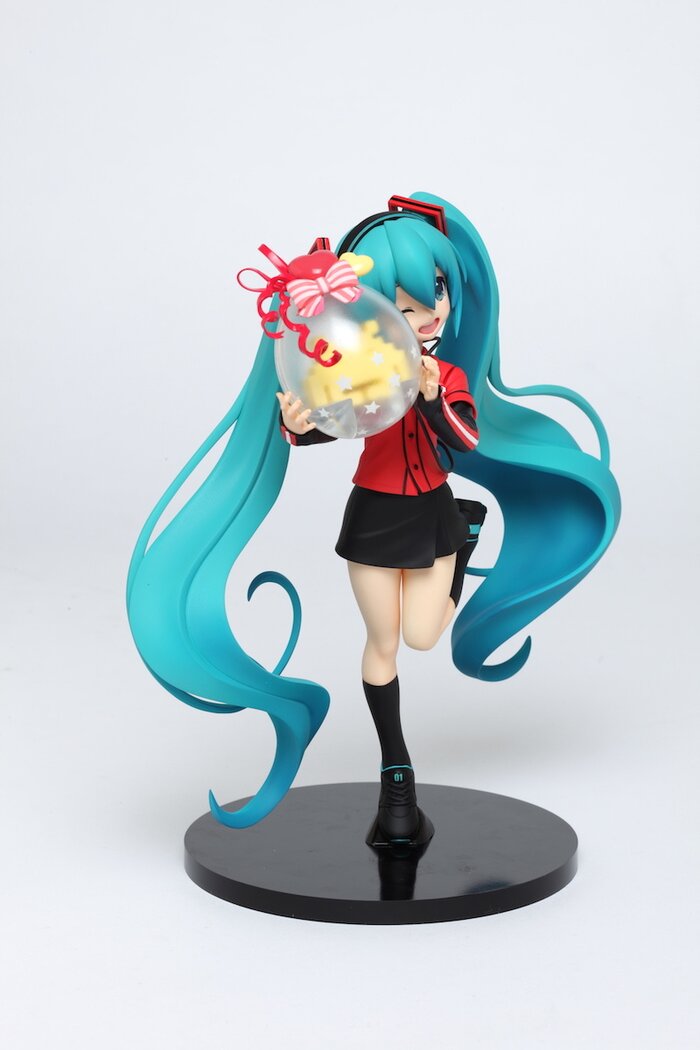 miku taito uniform figure