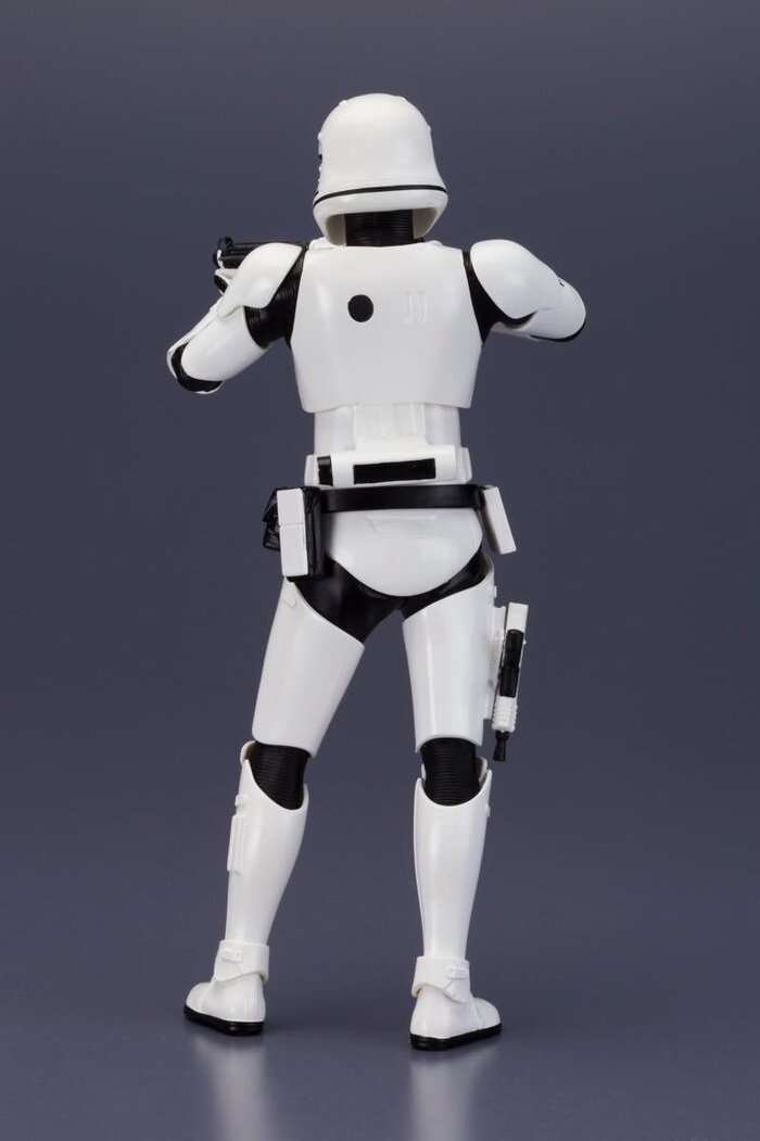 stormtrooper kotobukiya