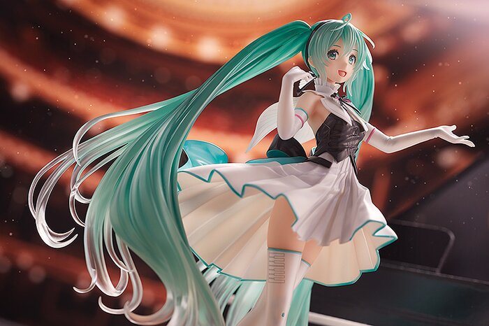 miku symphony 2019 figure