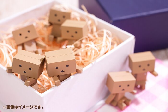 waiwai-danboard-trading-mini-figure-box-kotobukiya-tokyo-otaku-mode
