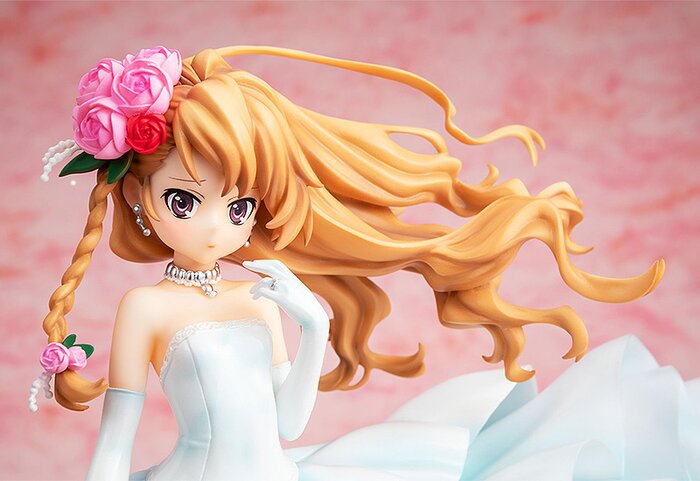 taiga wedding figure