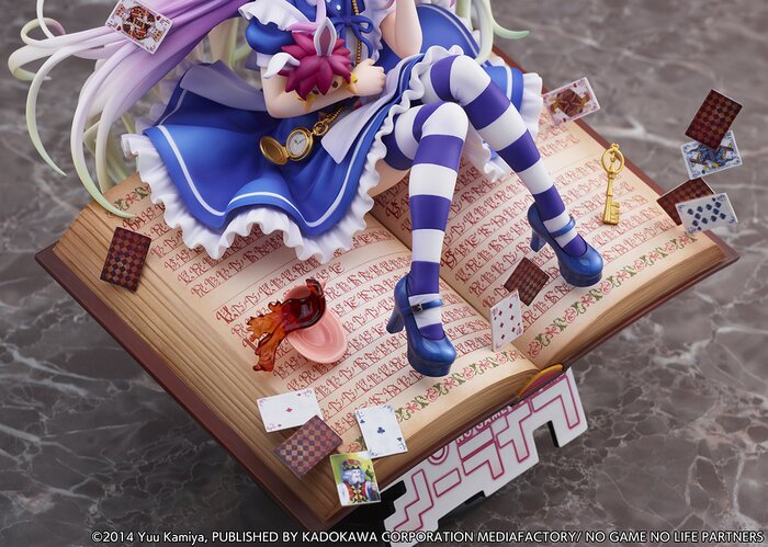 shiro alice in wonderland figure