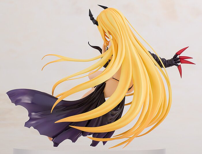 golden darkness nendoroid