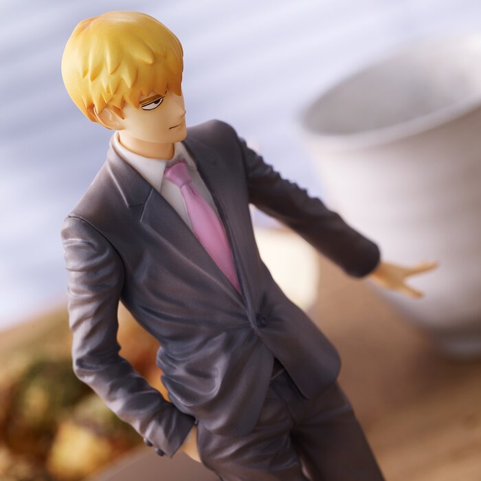 mob psycho 100 reigen figure