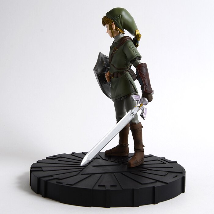 zelda link statue