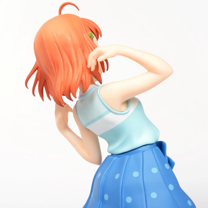 chika takami figure