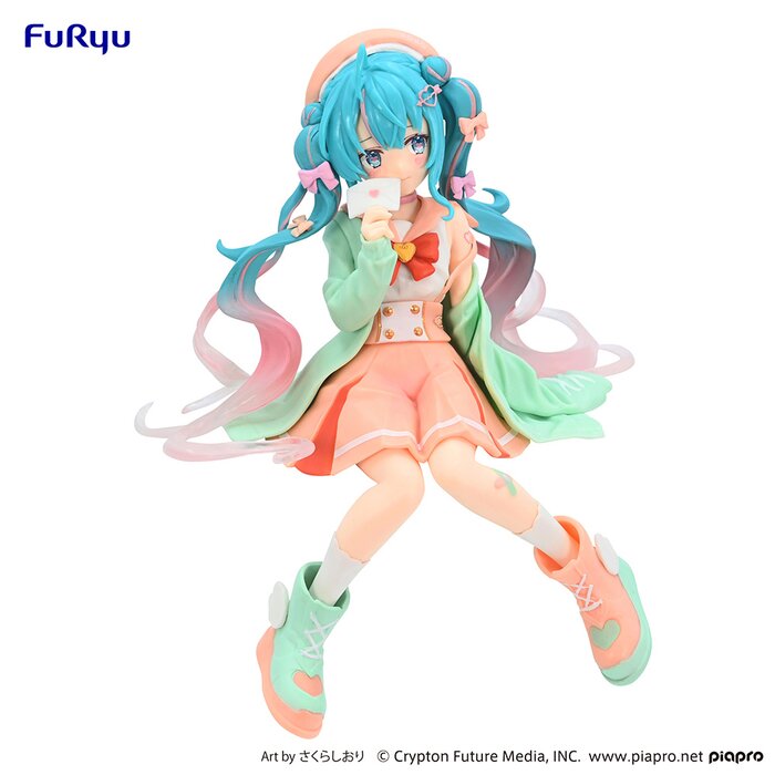 Hatsune Miku: Love Sailor Citrus Cream Ver. Noodle Stopper Figure ...