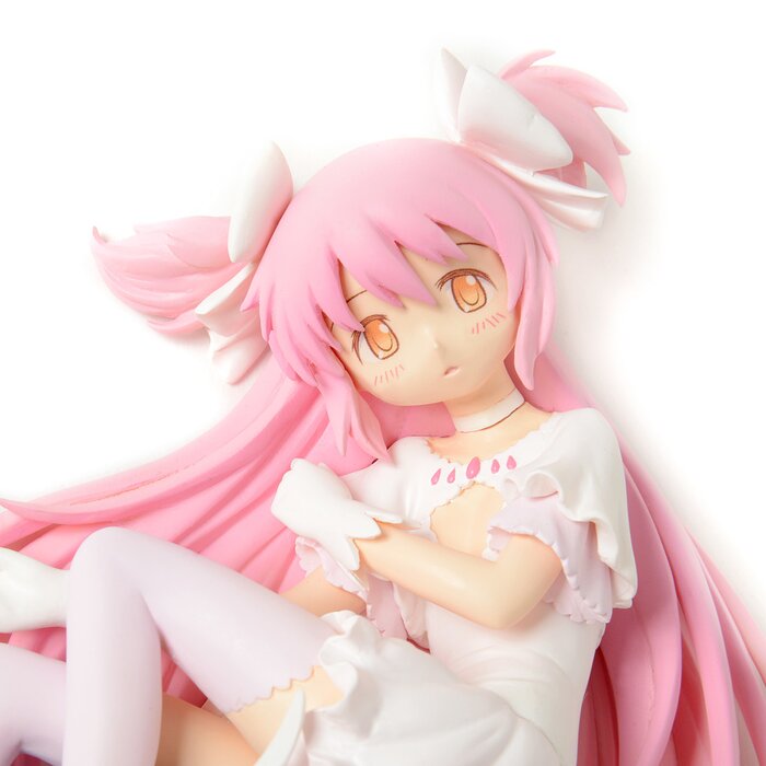 madoka bunny figure