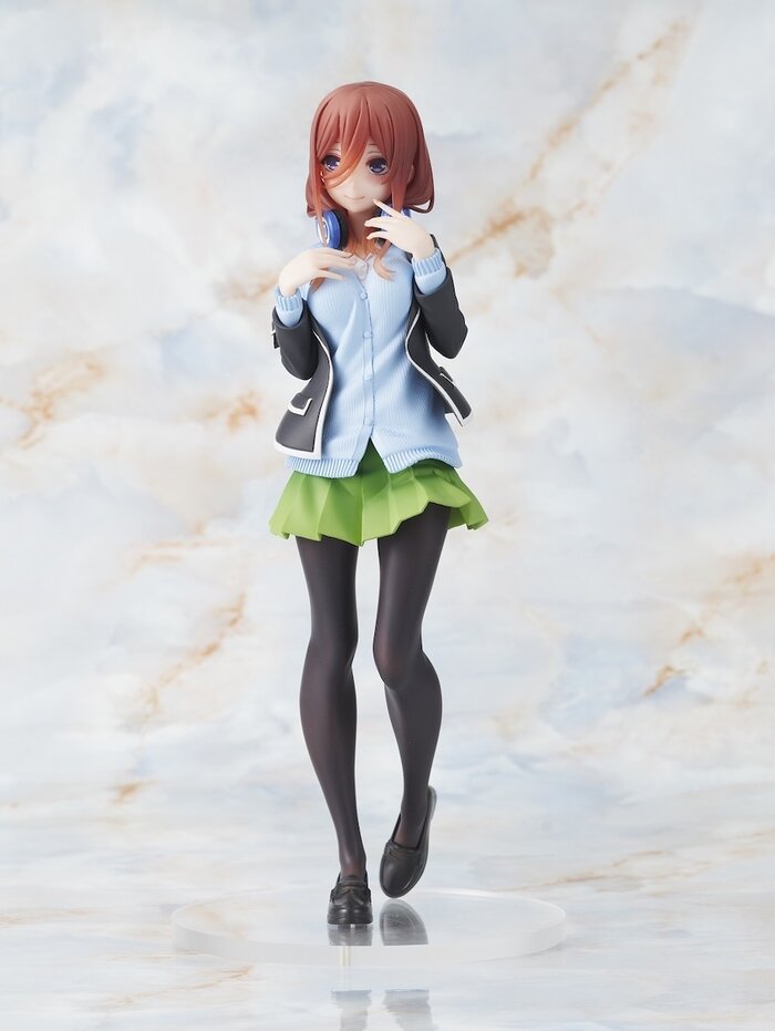 the quintessential quintuplets bride figure