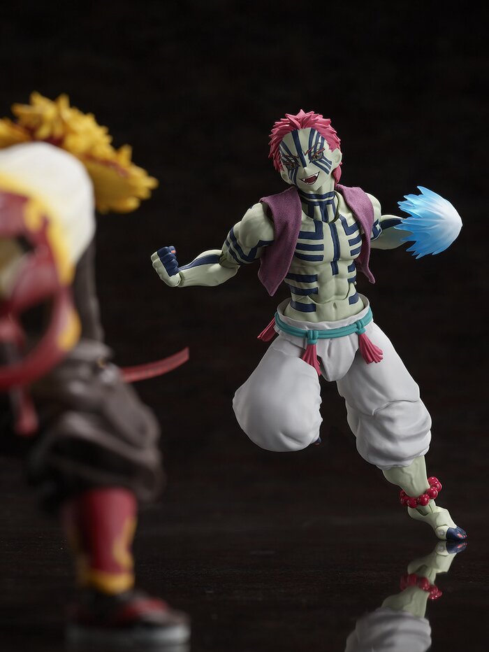 figure akaza