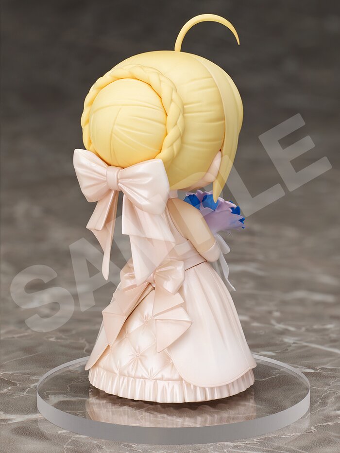 saber royal dress