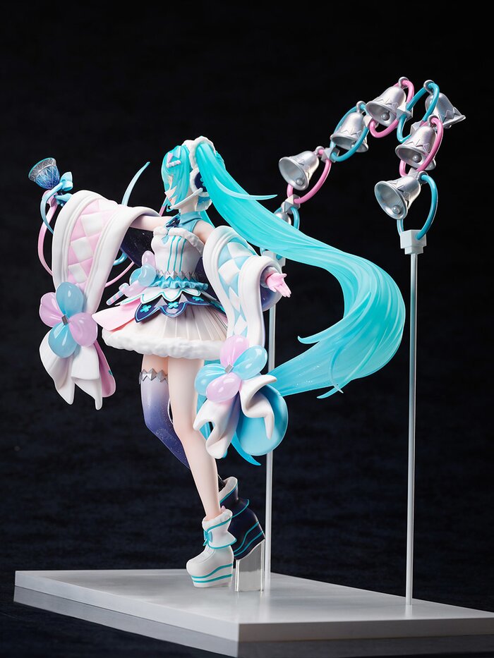 Hatsune Miku: Magical Mirai 2020 -Winter Festival- Ver. 1/7 Scale ...